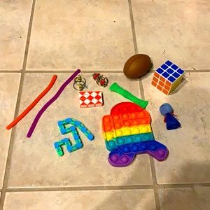 I am selling fidget toys these are really fun